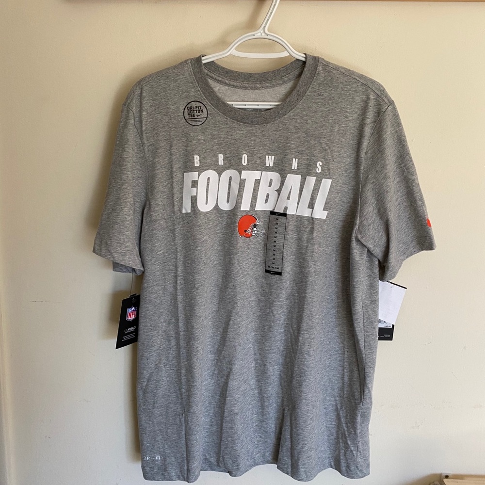 NWT Nike Cleveland Browns Grey Shirt M